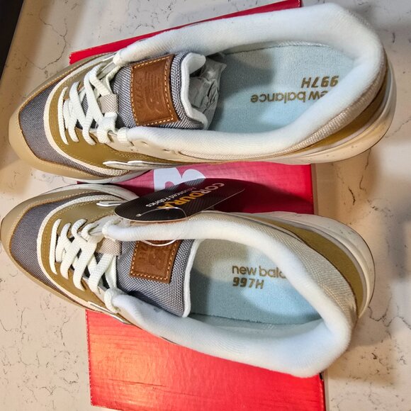 New Balance Classics Traditionnels 997H Beige White CM997HZZ CORDURA Mens 10 NEW - Picture 7 of 12